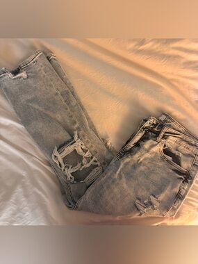 You’re My Lover Distressed Jeans by Lovervet